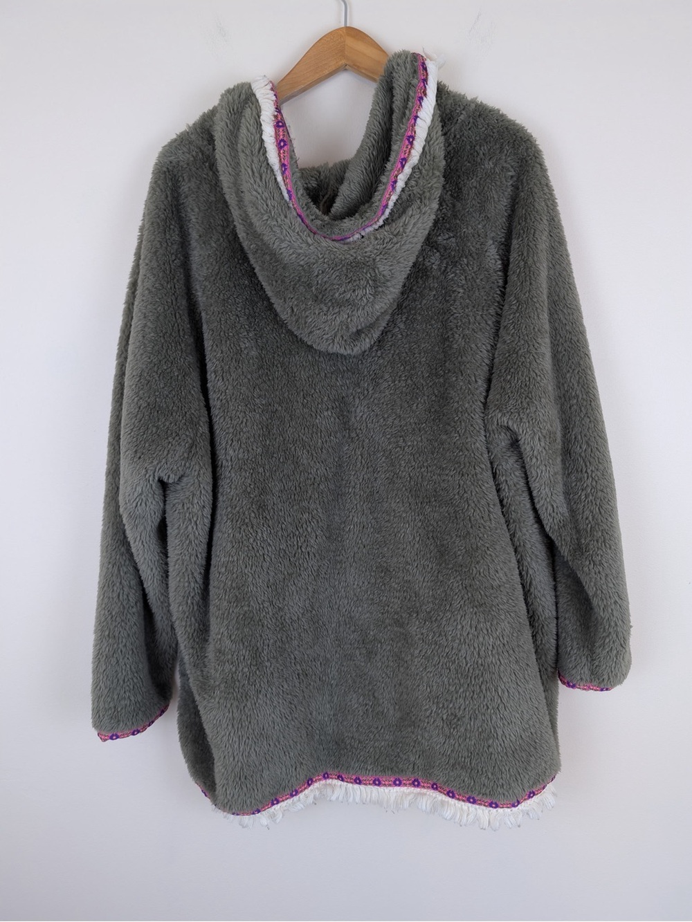 Natural Life Pull Over Cozy Blanket Hoodie - One Size - Picture 5 of 6